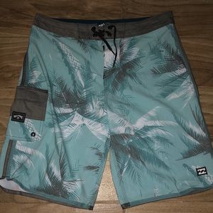 Billabong line up pro boardshorts
